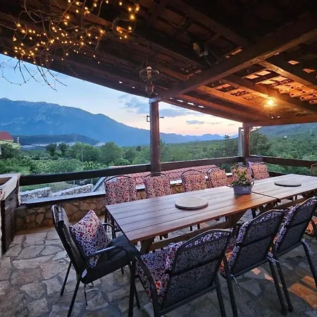 Luxury With A Swimming Pool Bajici, Zagora - 11328 * Grabovac (Split-Dalmatia)