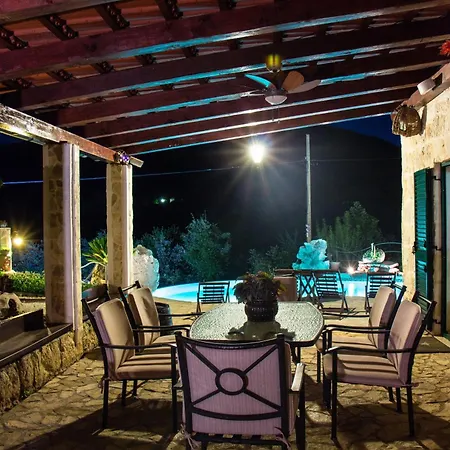 Vila Luxury With A Swimming Pool Bajici, Zagora - 11328 Grabovac (Split-Dalmatia)