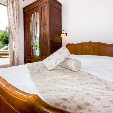 Luxury With A Swimming Pool Bajici, Zagora - 11328 Grabovac (Split-Dalmatia)